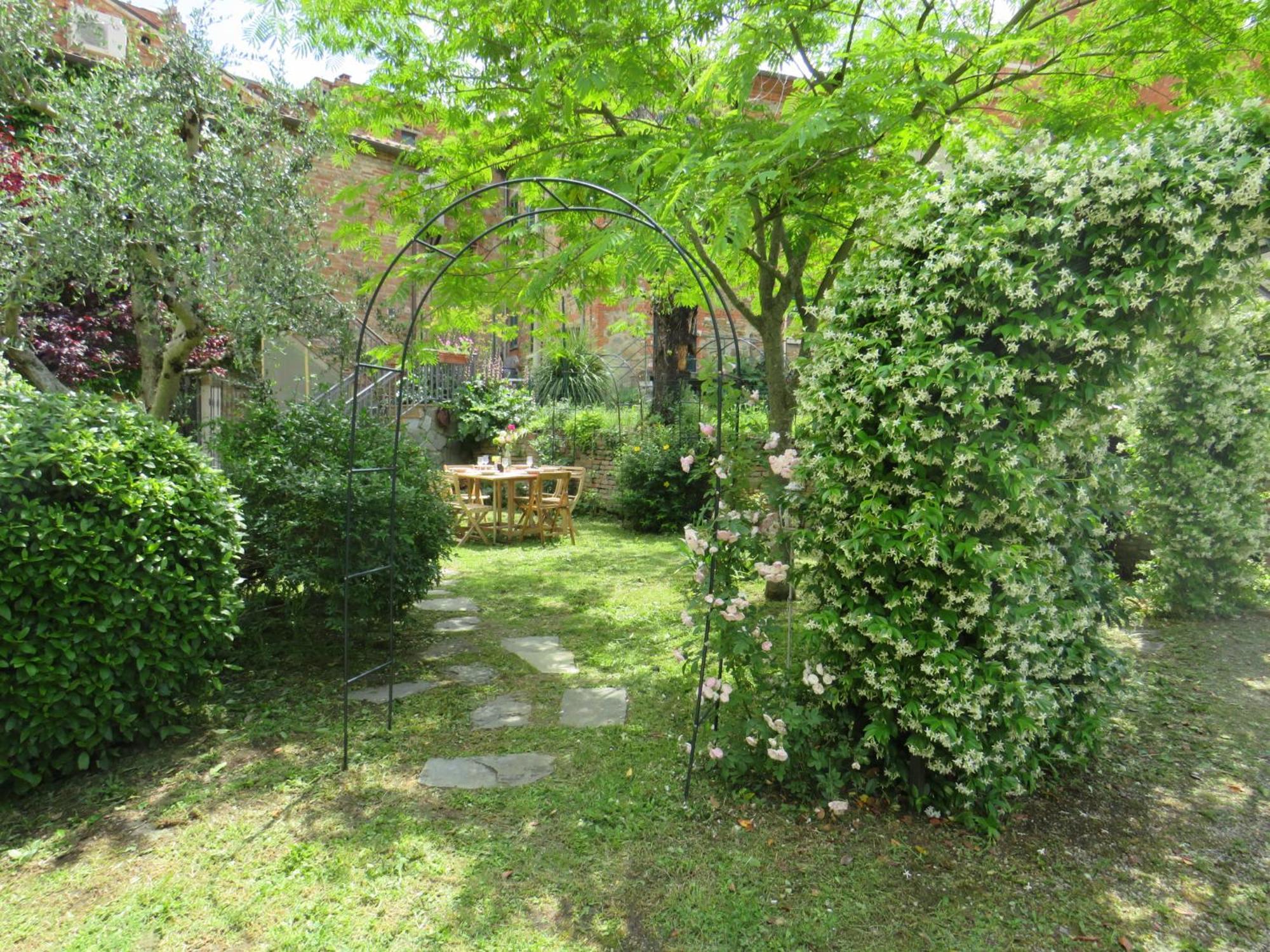 La Superba Ca' Zeneize Bed & Breakfast Foiano Della Chiana Bagian luar foto